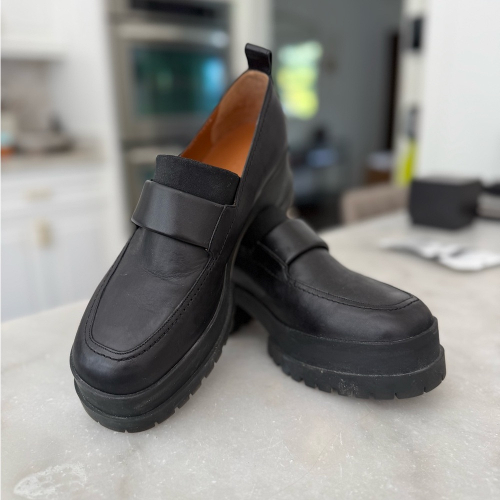 Robert Clergerie Black Leather Women's Loafers